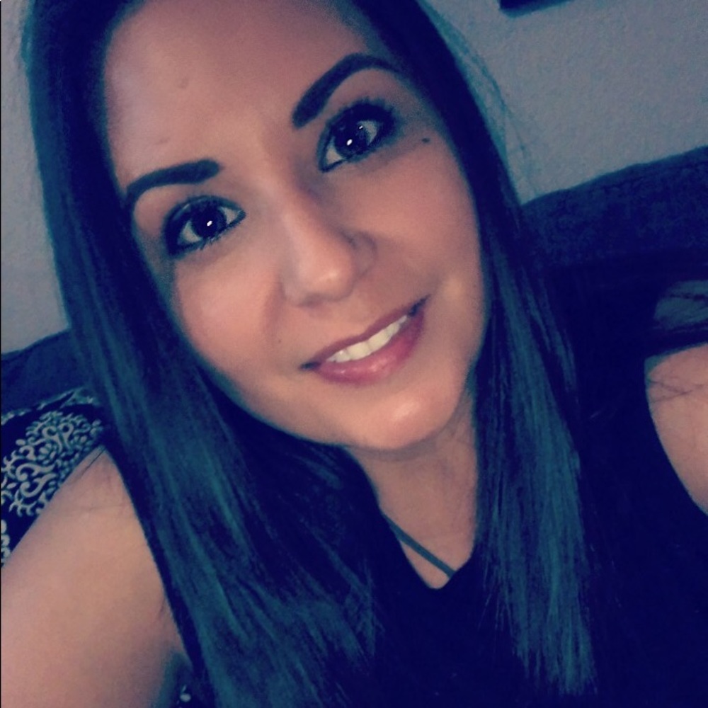 Meet your Posher, Kelly